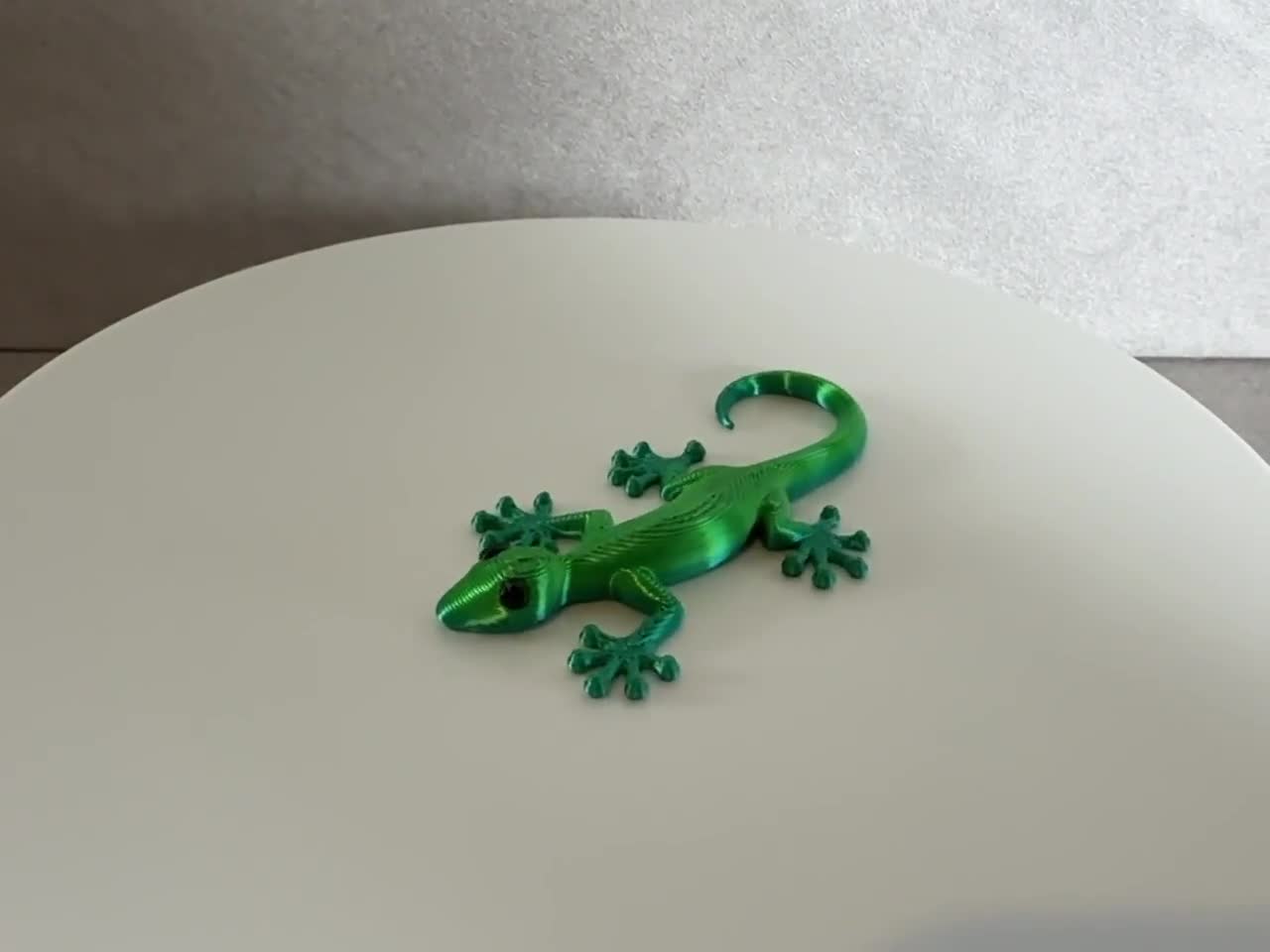 Gecko Wall Decor Set of 3, 3D Printed Lizard Wall Art, Tropical Gecko Decor, Green Reptile Wall Hanging, Nature Inspired Home Decor video cover