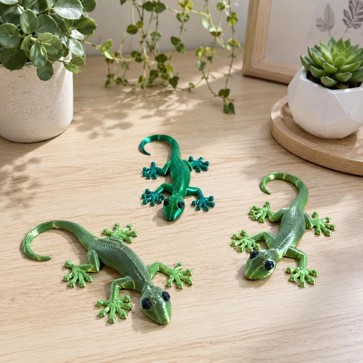 Gecko Wall Decor Set of 3, 3D Printed Lizard Wall Art, Tropical Gecko Decor, Green Reptile Wall Hanging, Nature Inspired Home Decor