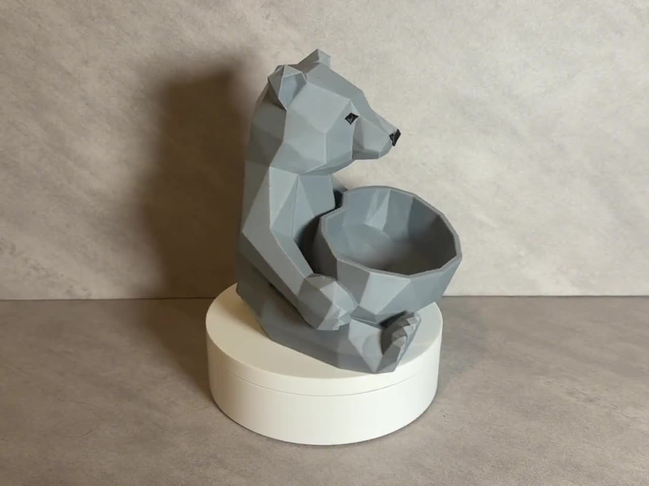 Low Poly Bear Jewelry Dish, Cute Bear Catchall Tray, 3D Printed Bear Bowl Organizer, Entryway Key Holder, Modern Animal Desk Decor video cover